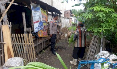 Polsek-Krembung-Dukung-Ketahanan-Pangan-Melalui-Pendampingan-Peternak-Kambing-di-Desa-Rejeni